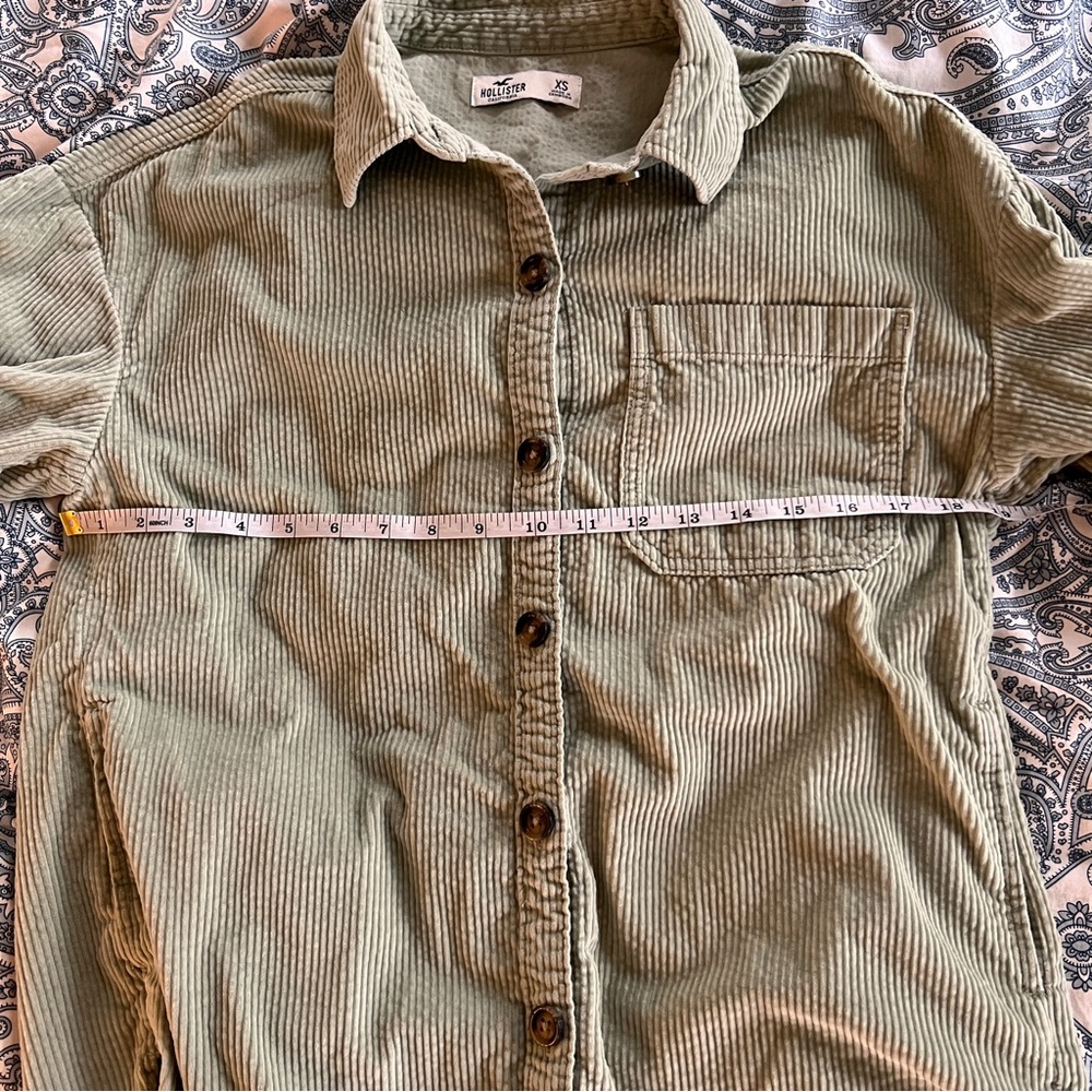 Hollister cord shacket in green SZ XS - Picture 6 of 6